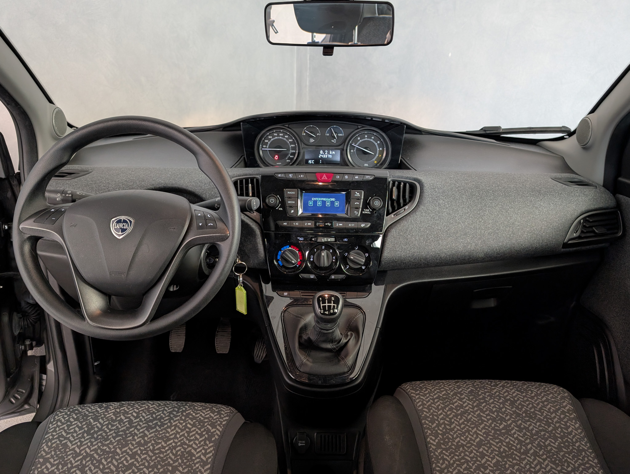 Lancia Ypsilon