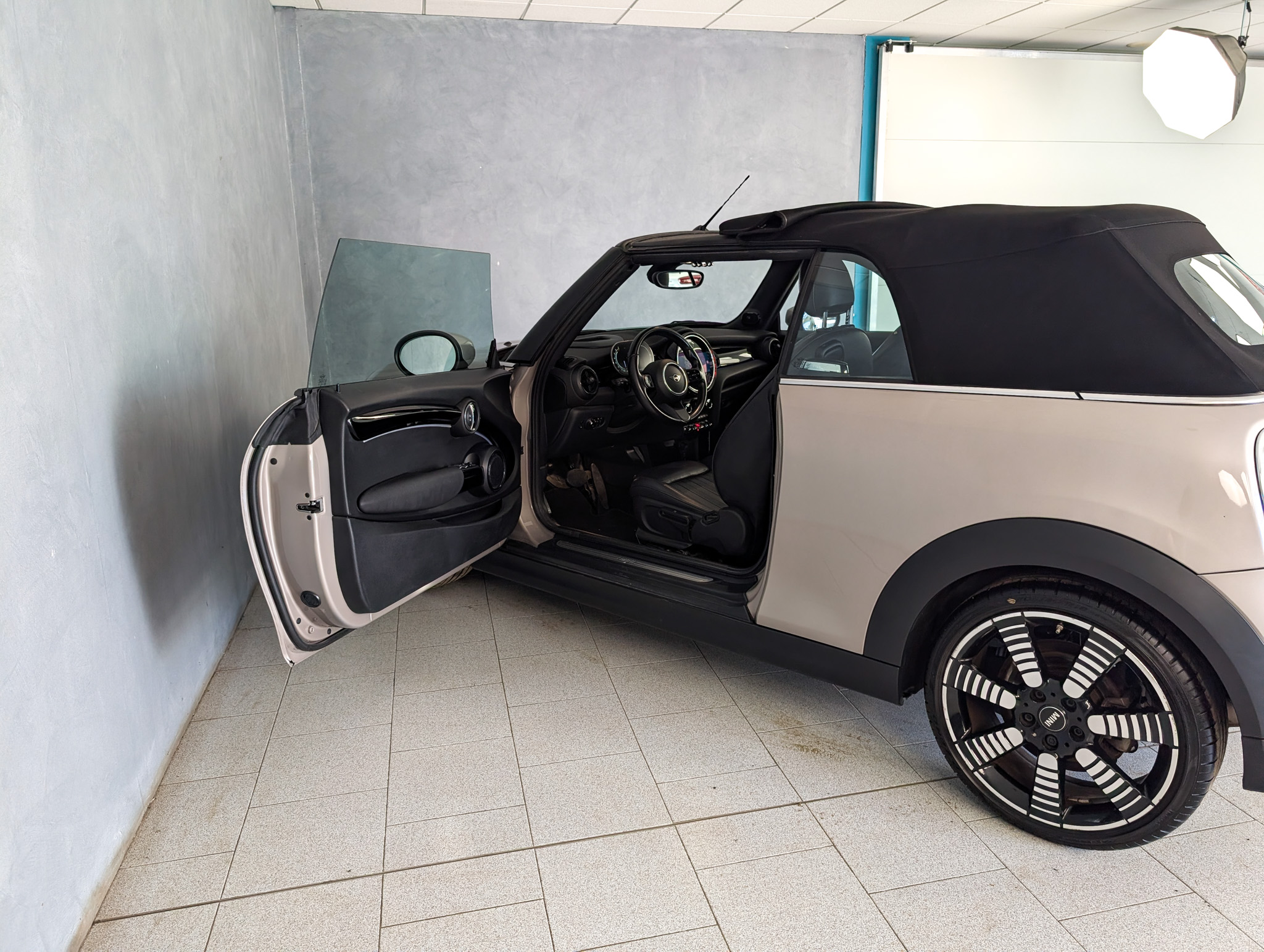 MINI Mini Cabrio