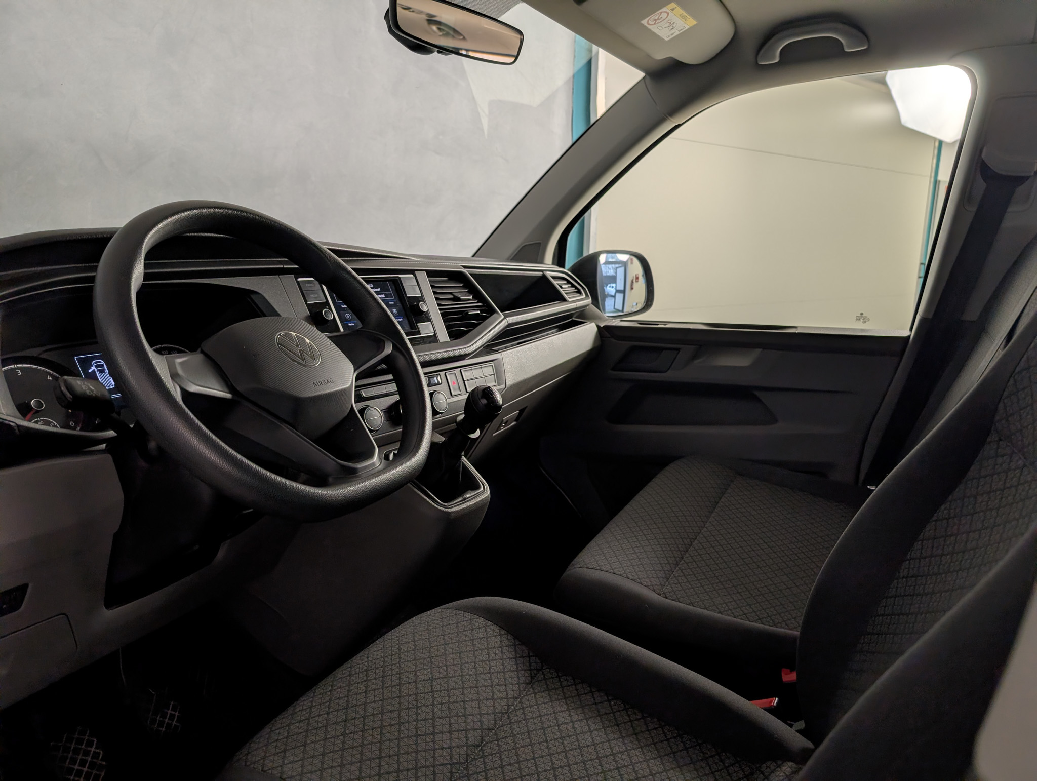 Volkswagen T6.1 Caravelle