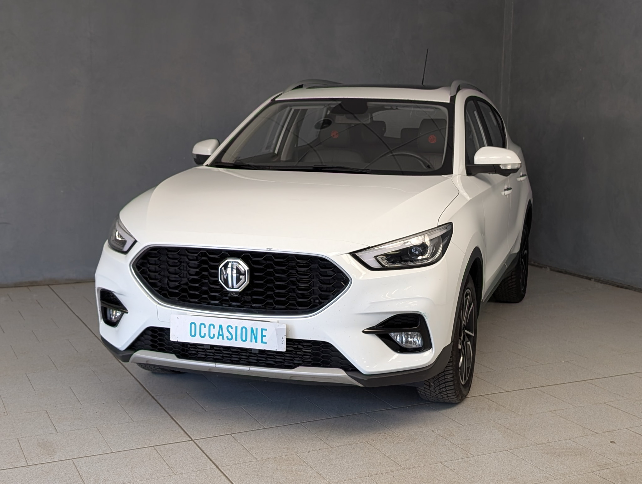 mg-zs-1-0-luxury-1