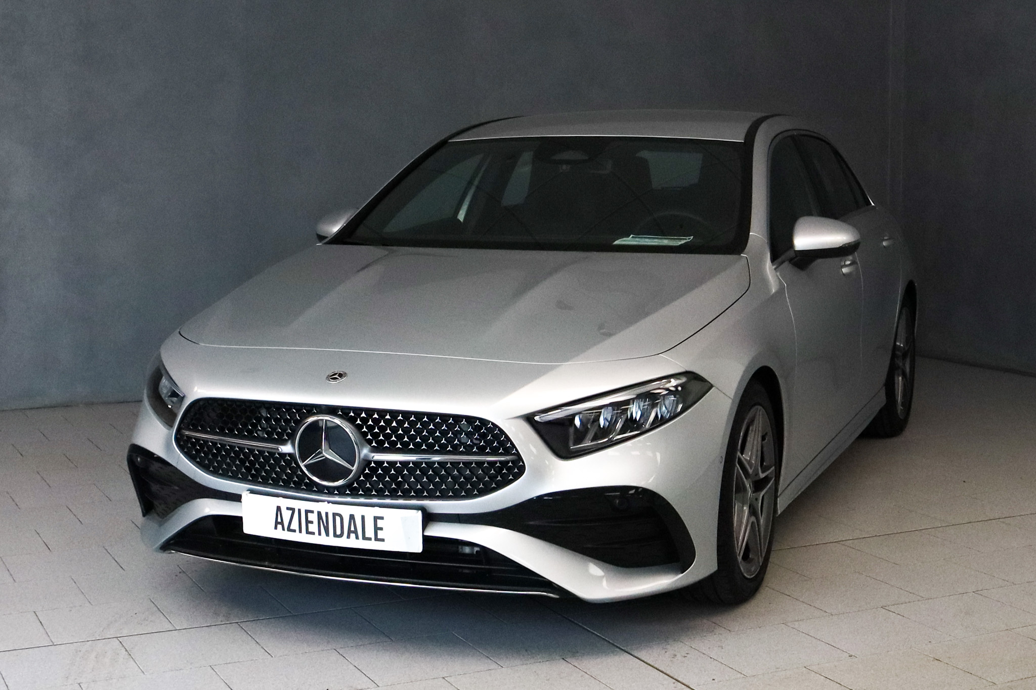 mercedes-benz-a-200-200d-automatic-premium-amg-line-9