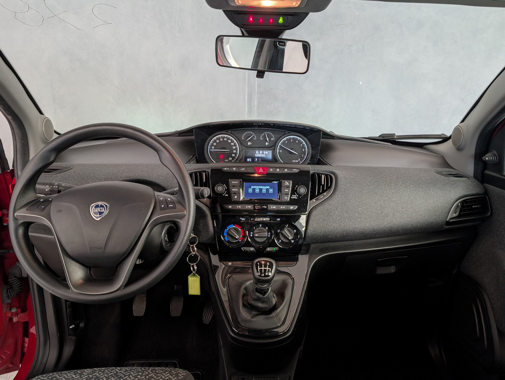 Lancia Ypsilon