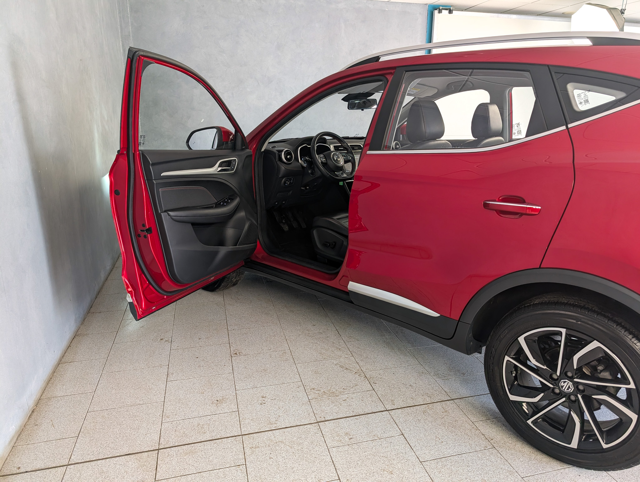 MG ZS