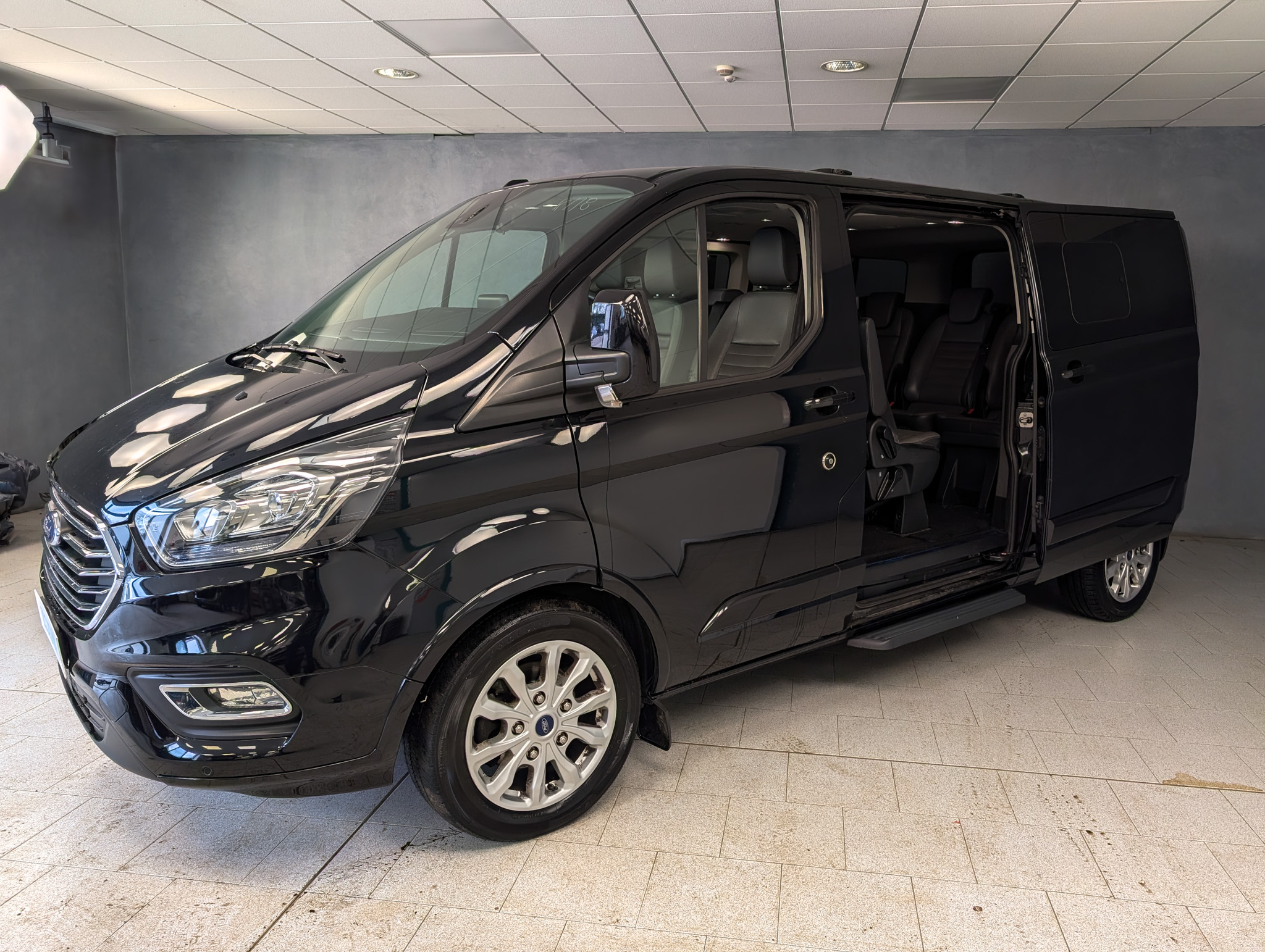 Ford Tourneo Custom