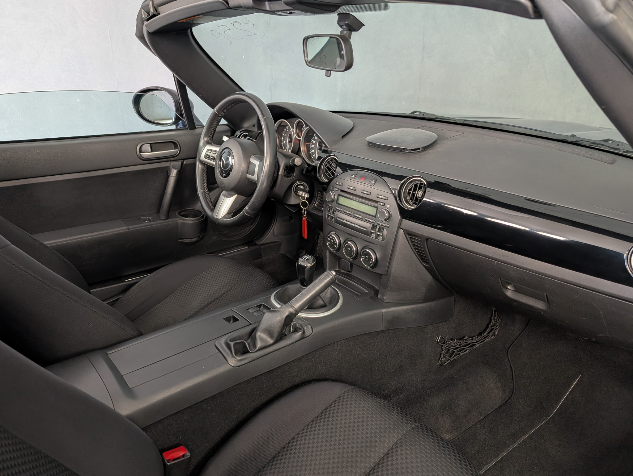 Mazda MX-5 Roadster Coupe