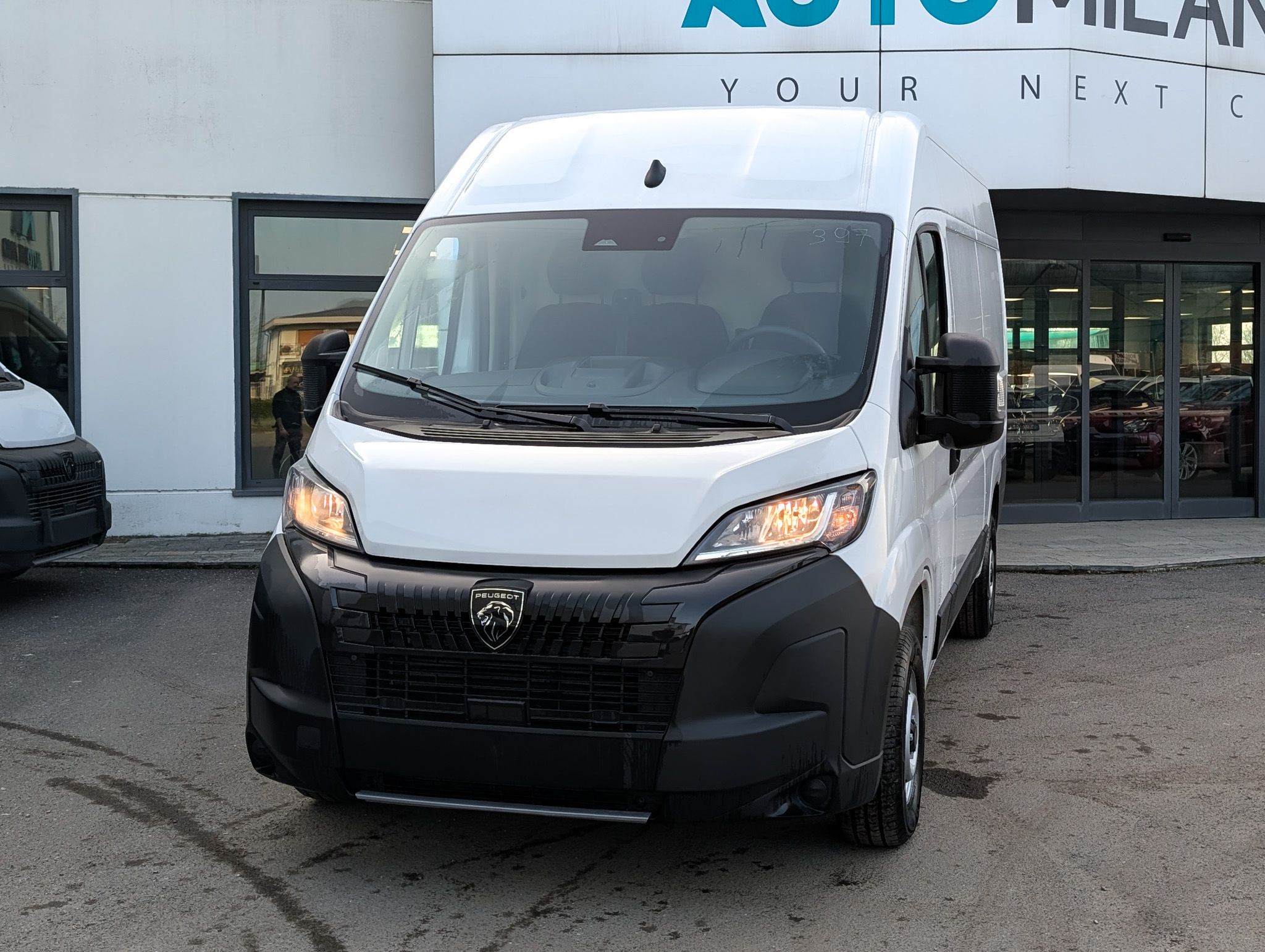 peugeot-boxer-33-2-2-diesel-140cv-l2h2