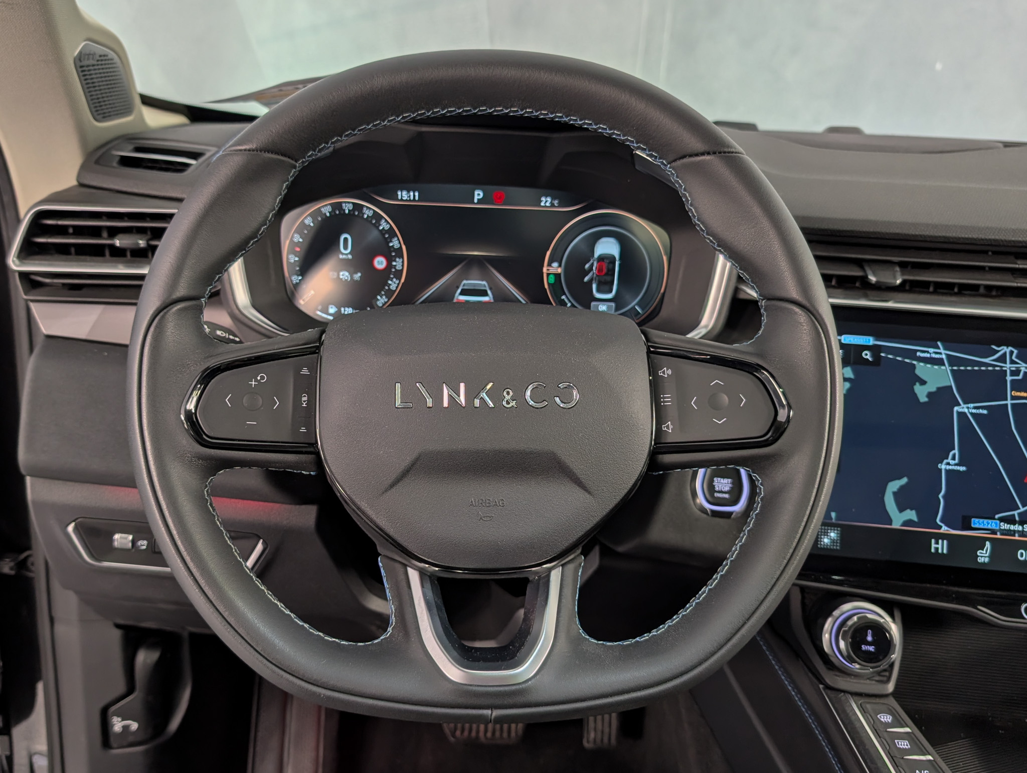 Lynk & Co 01