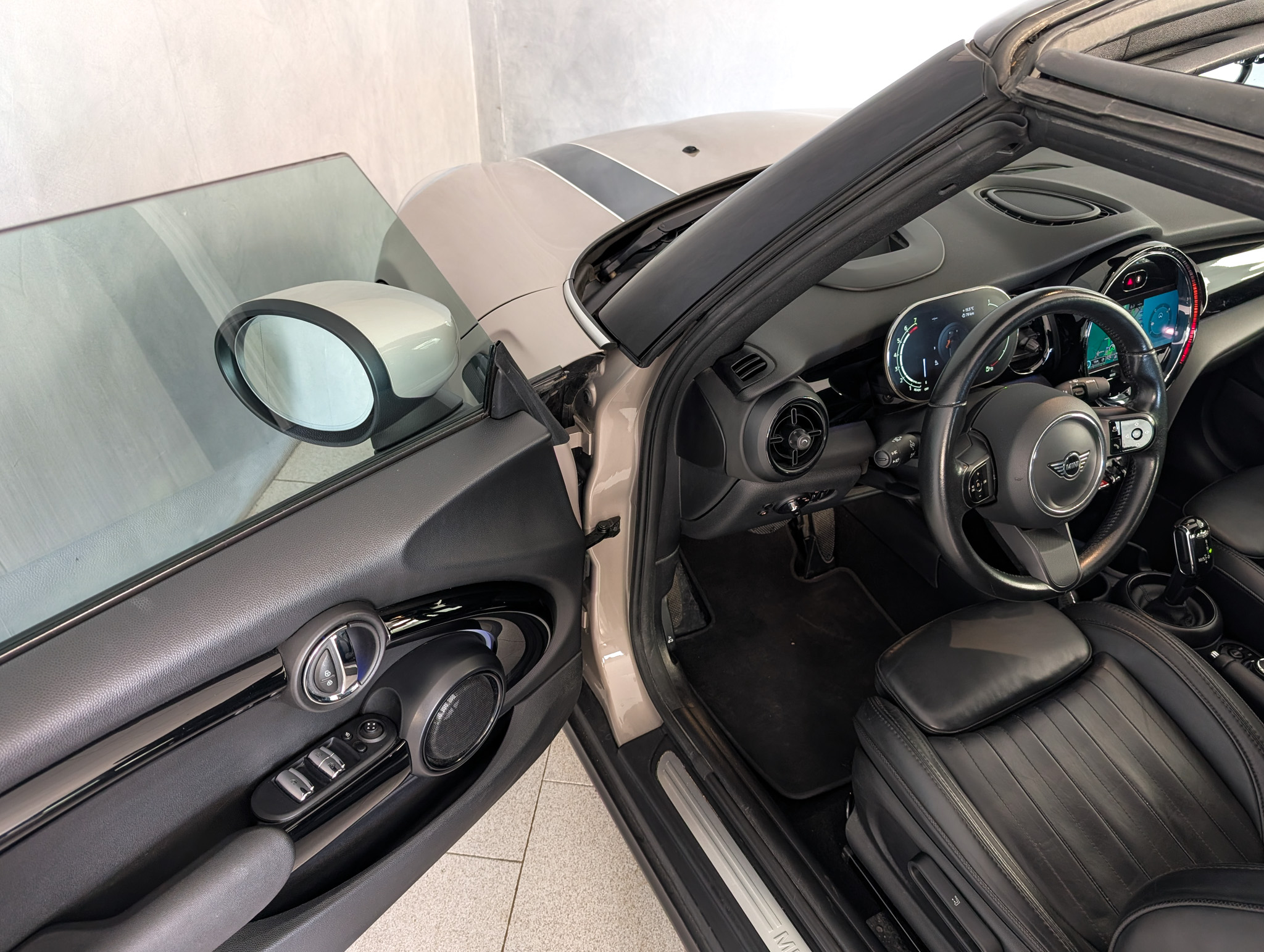 MINI Mini Cabrio