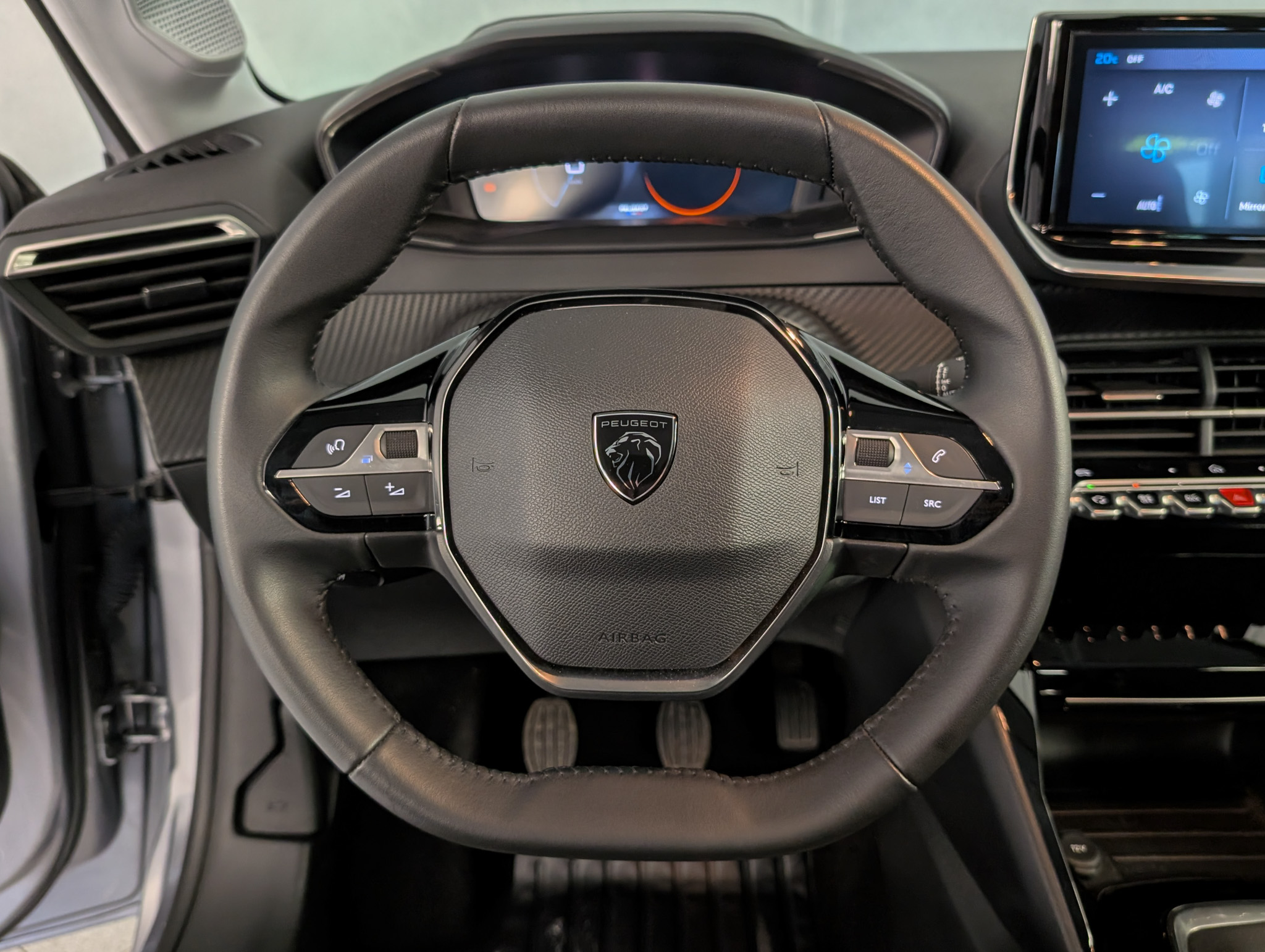 Peugeot  208
