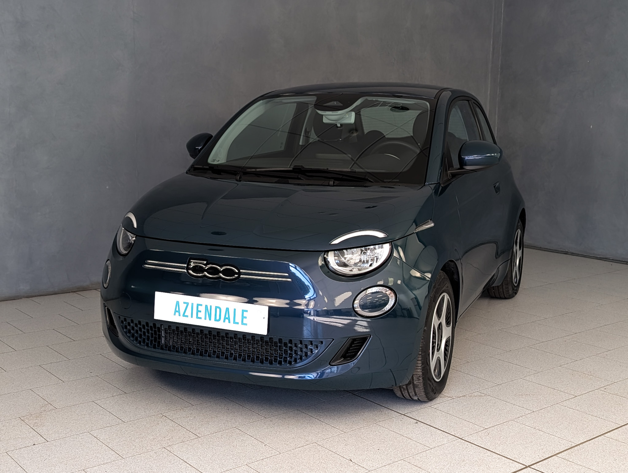 fiat-500e-500e-23-65-kwh-action-10