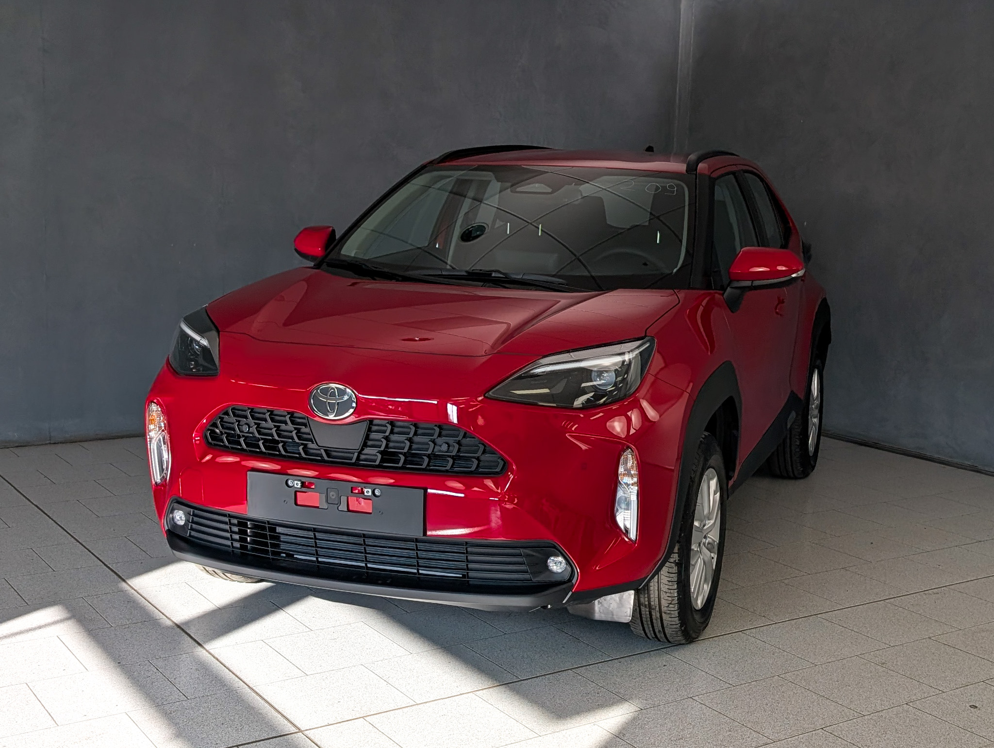 toyota-yaris-cross-1-5-hybrid-116cv-e-cvt-active-style-3