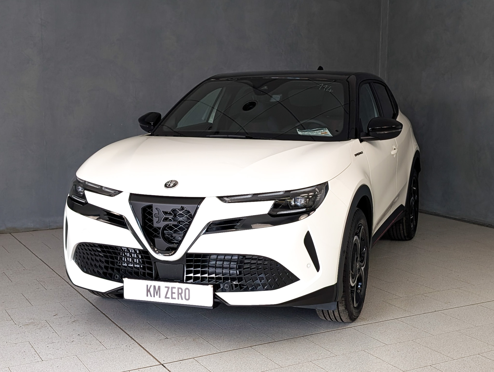 alfa-romeo-junior-1-2-hybrid-136cv-edct6-tech-speciale-15