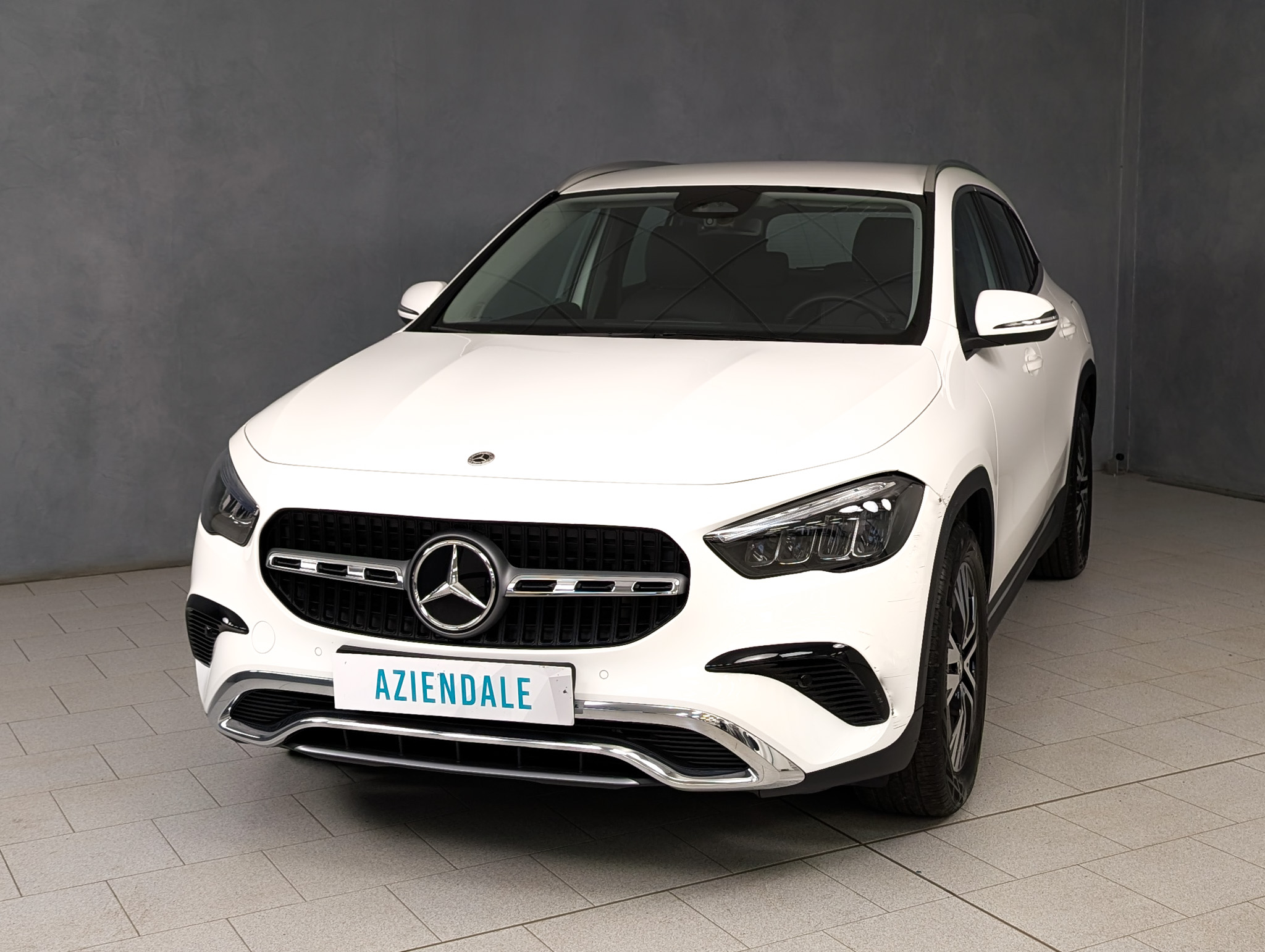 mercedes-benz-gla-180-180-automatic-progressive-advanced