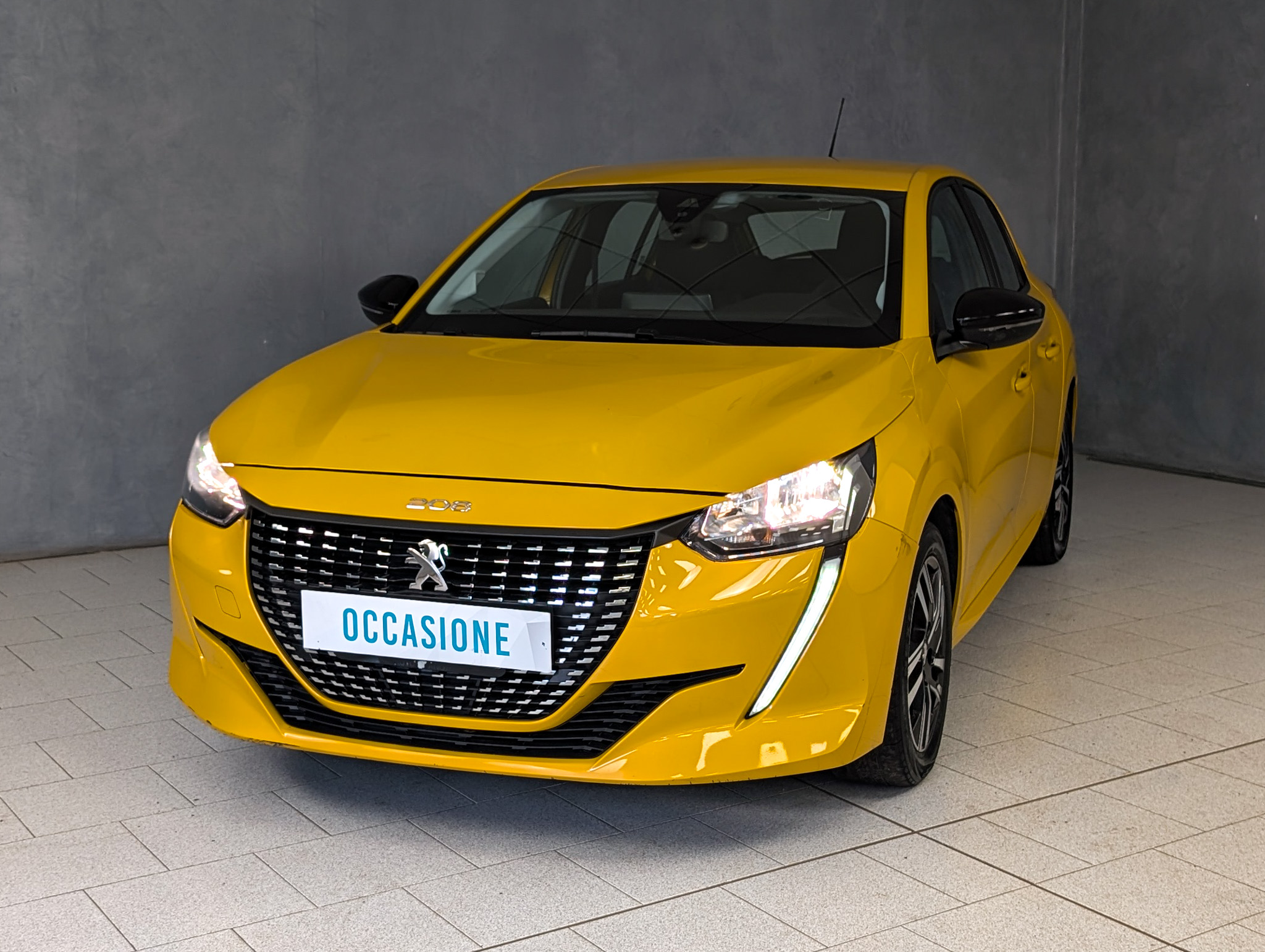 peugeot-208-1-2-puretech-75cv-active-pack-5