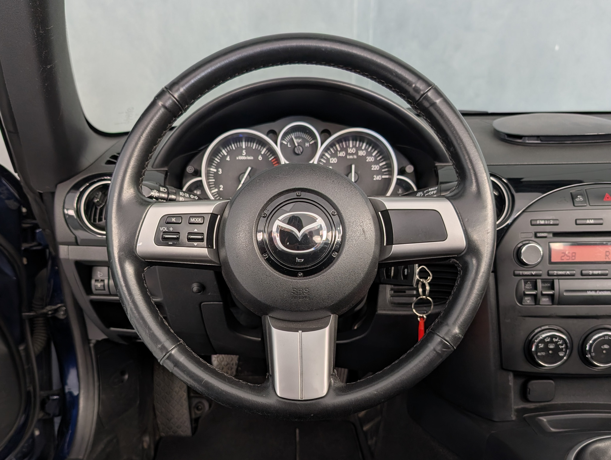 Mazda MX-5 Roadster Coupe