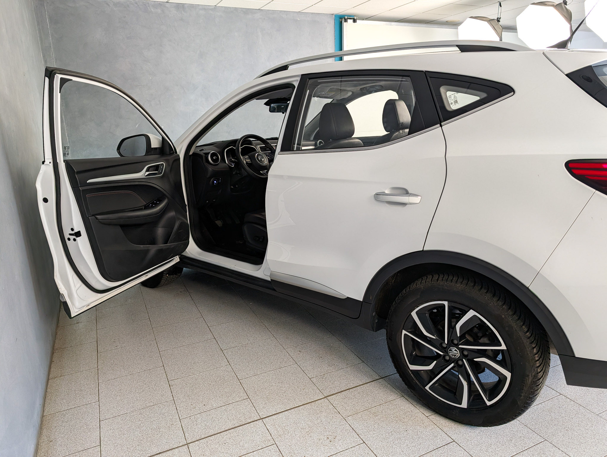 MG ZS