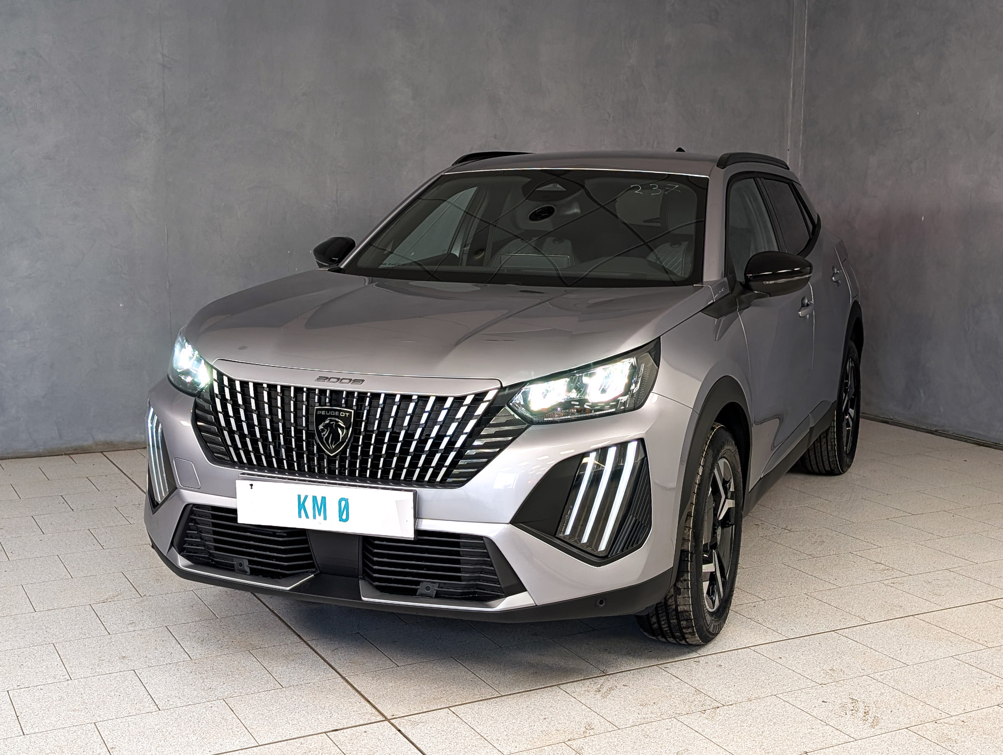 peugeot-2008-1-2-puretech-100cv-allure-34