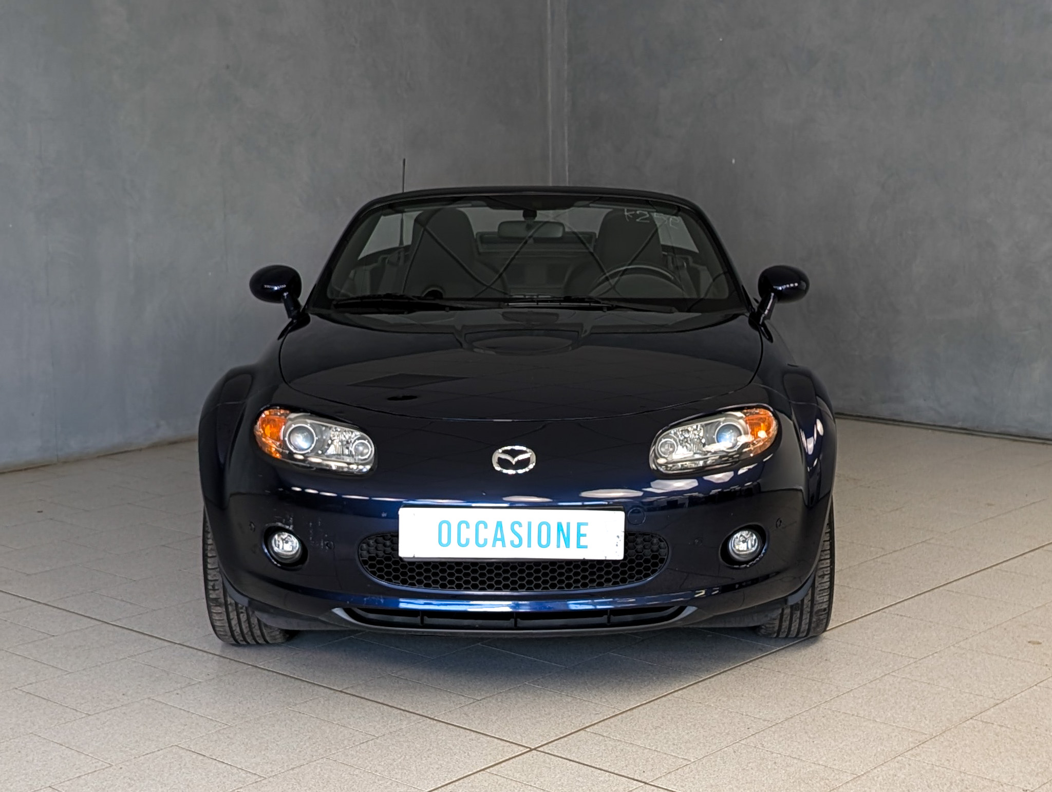 Mazda MX-5 Roadster Coupe