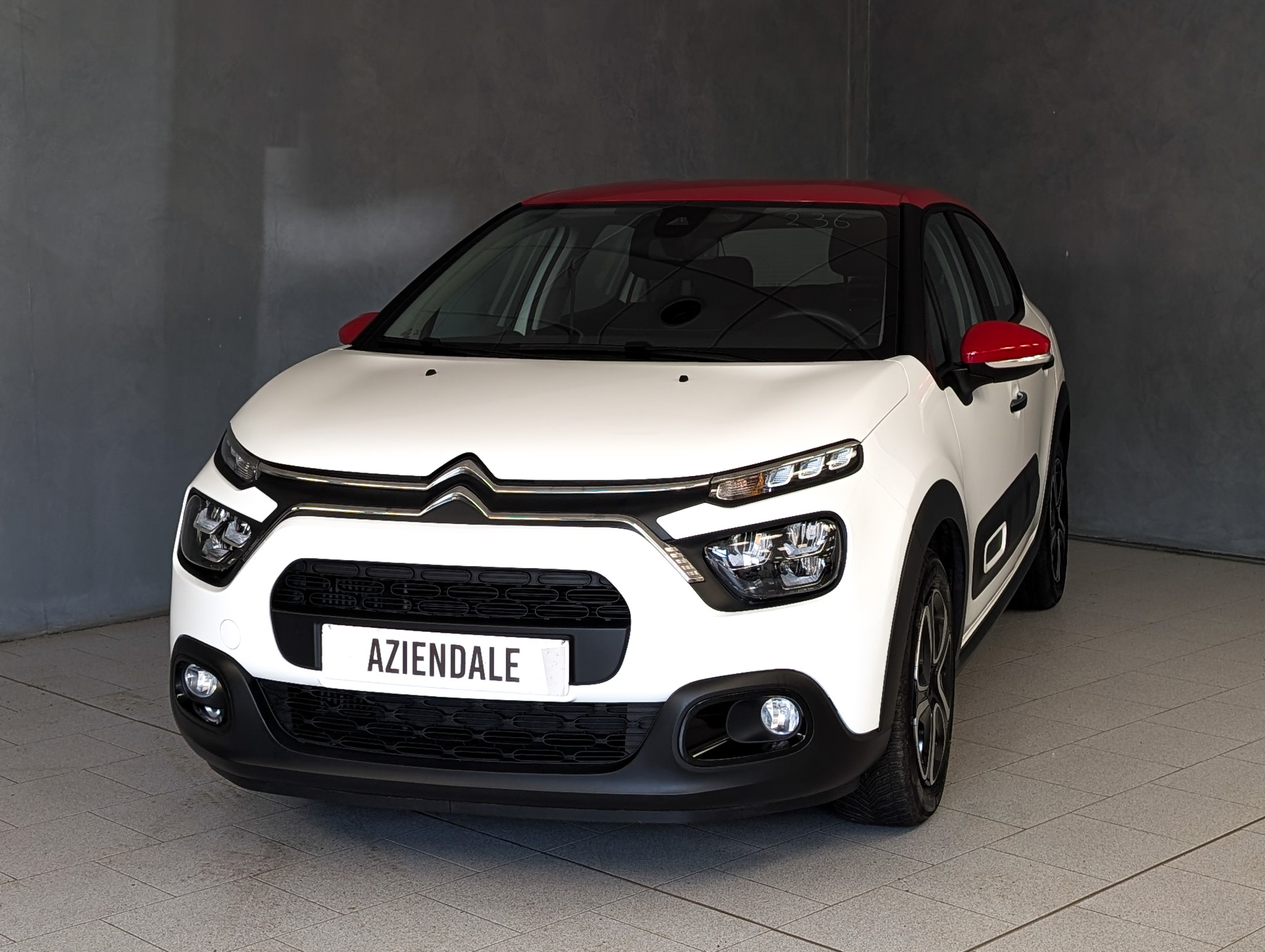 citroen-c3-1-2-puretech-110cv-eat6-shine-6