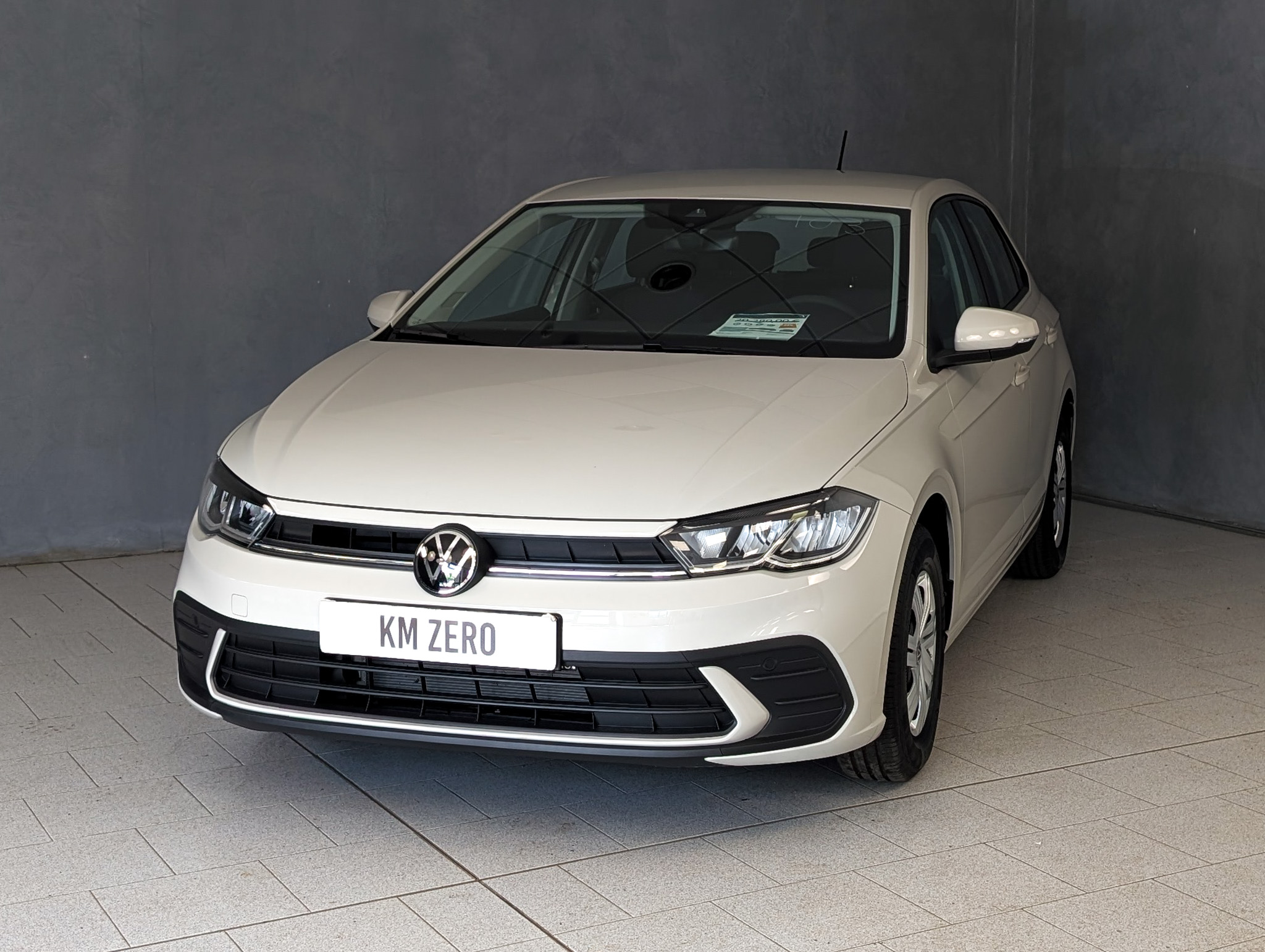 volkswagen-polo-1-0-mpi-80cv-limited-edition-plus-1