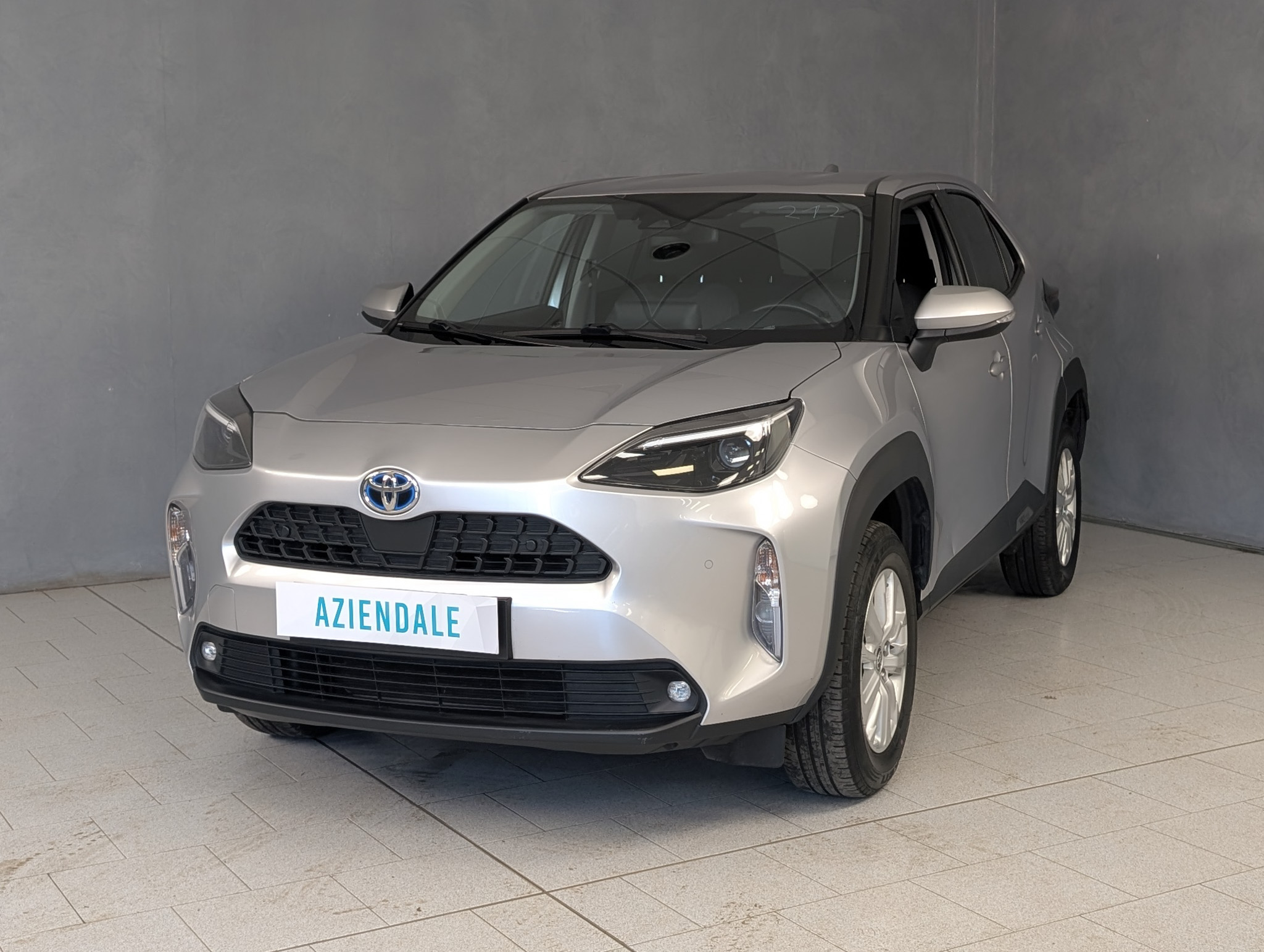 toyota-yaris-1-5-hybrid-116cv-e-cvt-business
