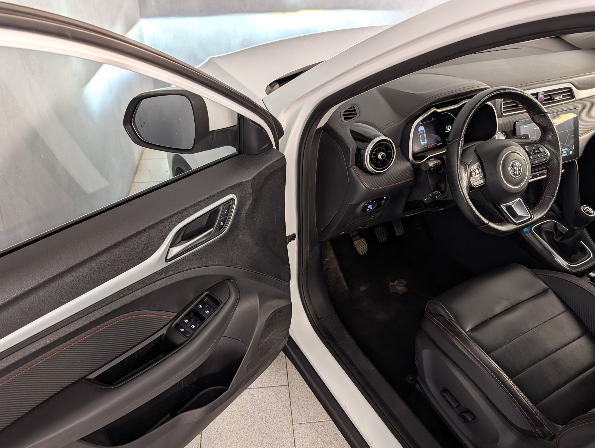 MG ZS