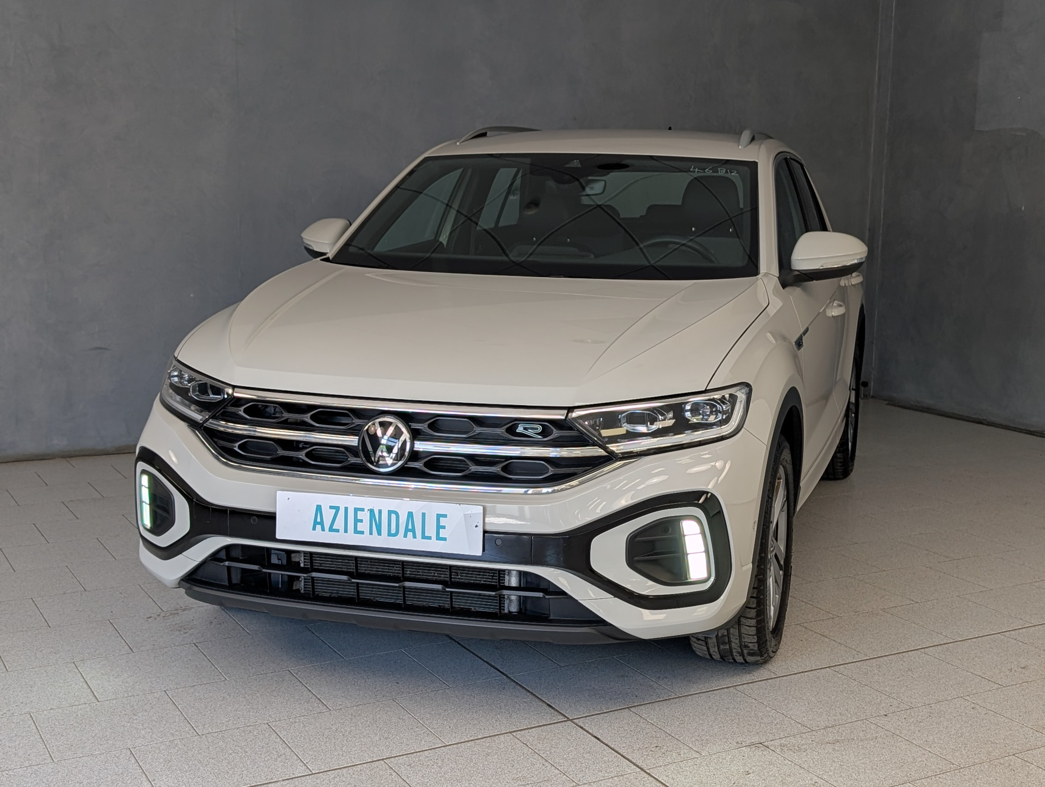 volkswagen-t-roc-1-0-tsi-110cv-r-line-1
