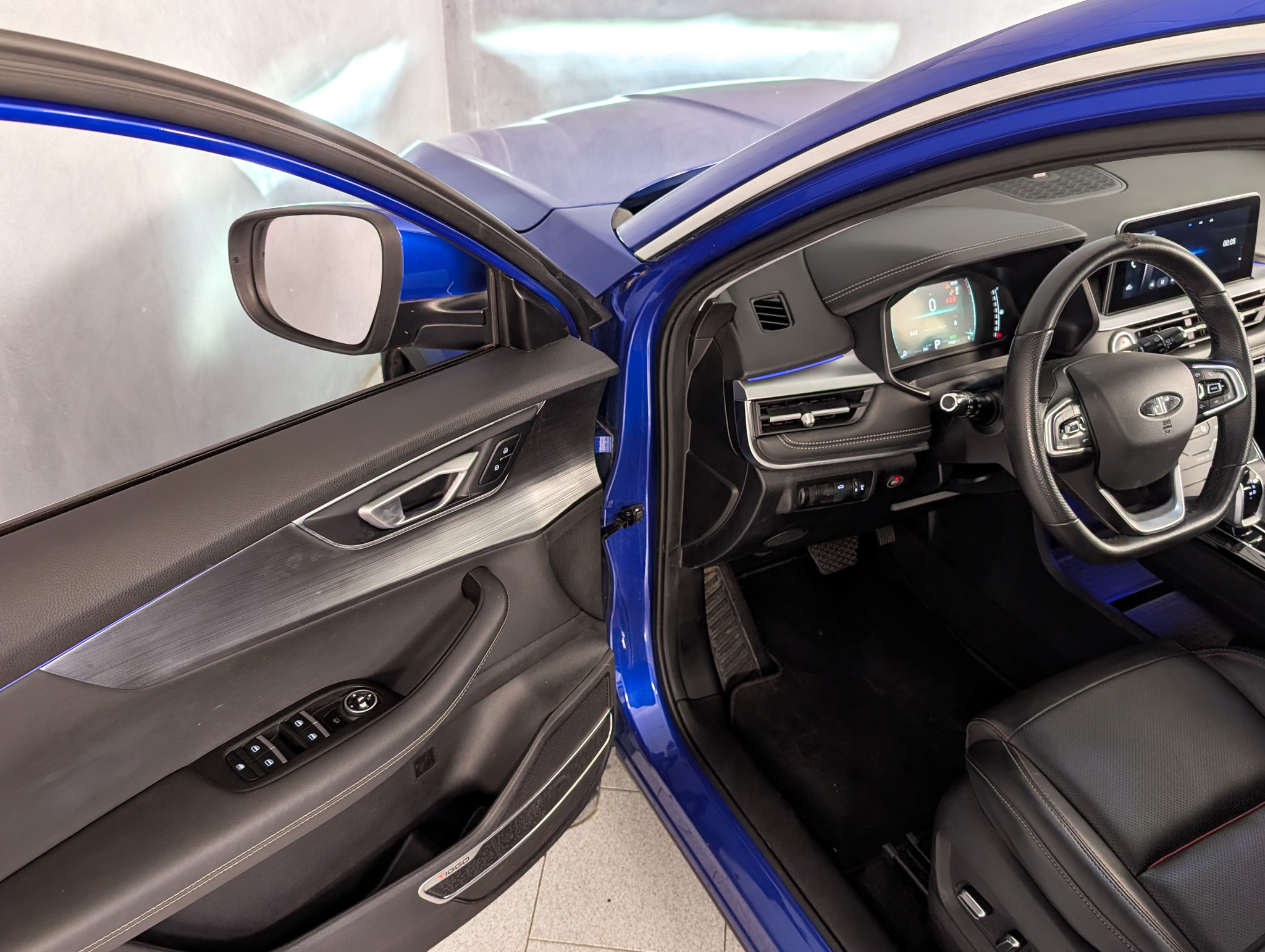 DR Automobiles DR 6.0