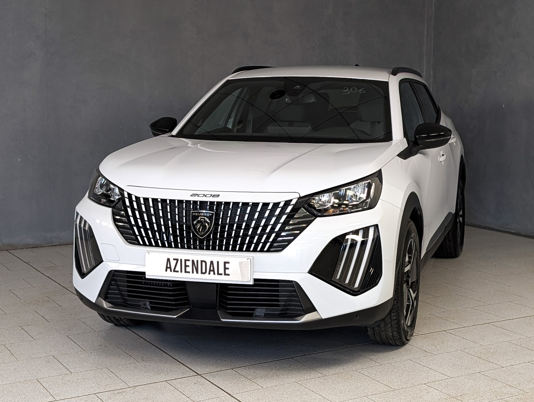 peugeot-2008-1-2-puretech-130cv-eat8-allure-1