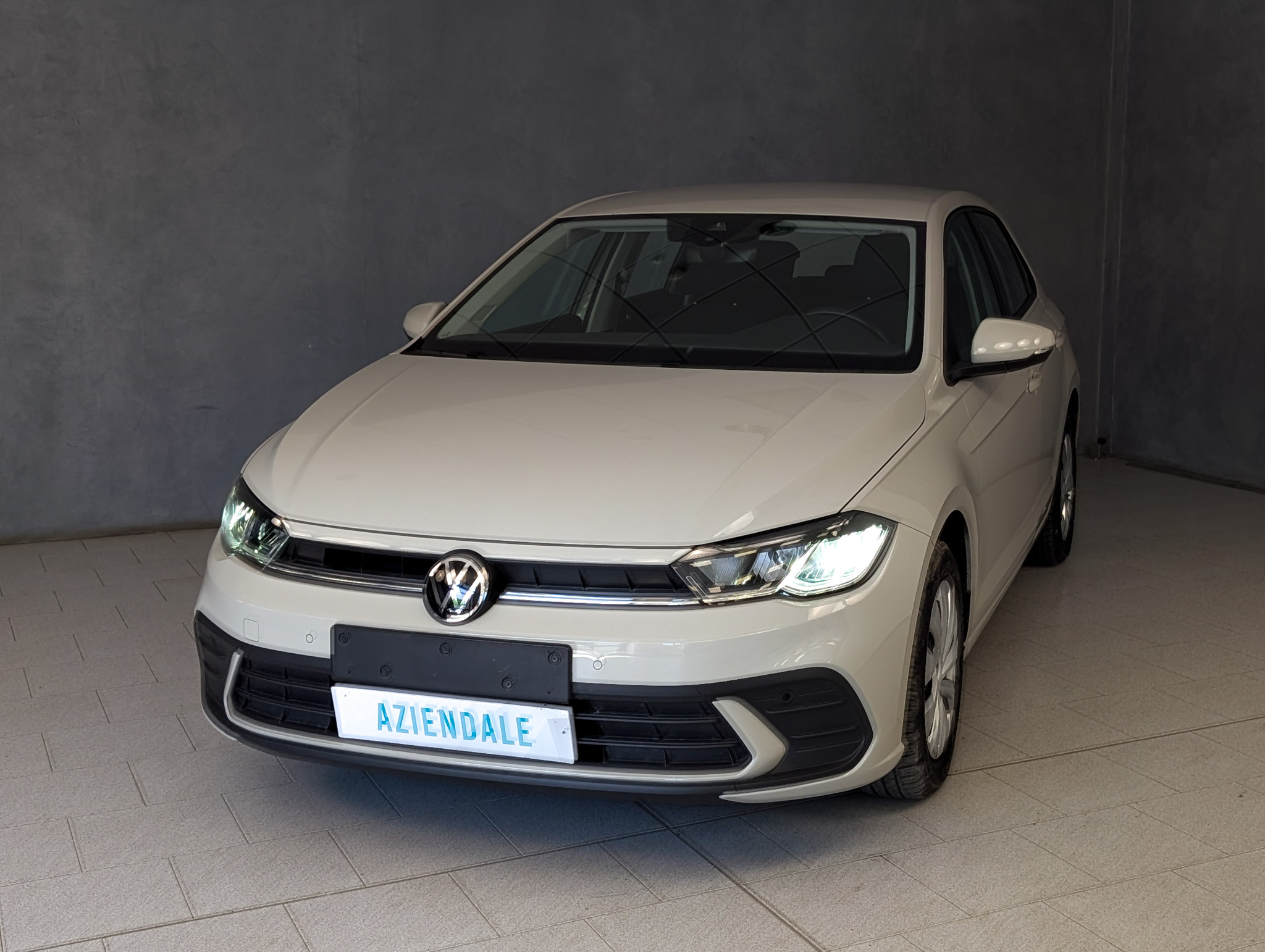 volkswagen-polo-1-0-80cv-life-2